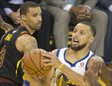 Curry lideró a su equipo en el 4º partido logrando 37 puntos y 7 triples