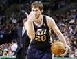 Hayward remató a los Cavaliers sobre la bocina