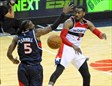 John Wall pasa a Paul Pierce en la decisiva jugada final