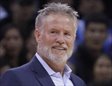 Brett Brown tiene motivos para sonreír con estos Sixers