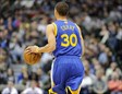 Stephen Curry anotó anoche 44 puntos, su récord en la presente temporada