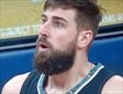 Valanciunas completó un buen partido