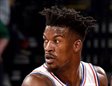 Jimmy Butler lideró a los Sixers