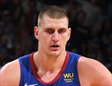 Nikola Jokic sumó un triple-doble en el triunfo de Denver