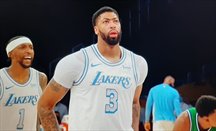 Davis lideró la anotación de Lakers