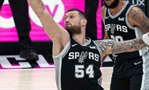 Mamukelashvili seguirá jugando en Spurs
