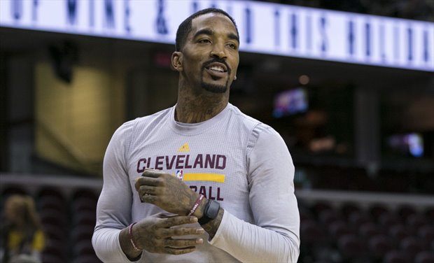 J.R. Smith sabe que los Cavs tienen que mejorar