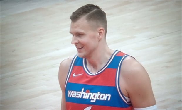 Porzingis pays tribute to Dallas winning by 32 points